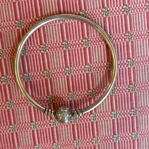 Pandora bracelet size small beautiful